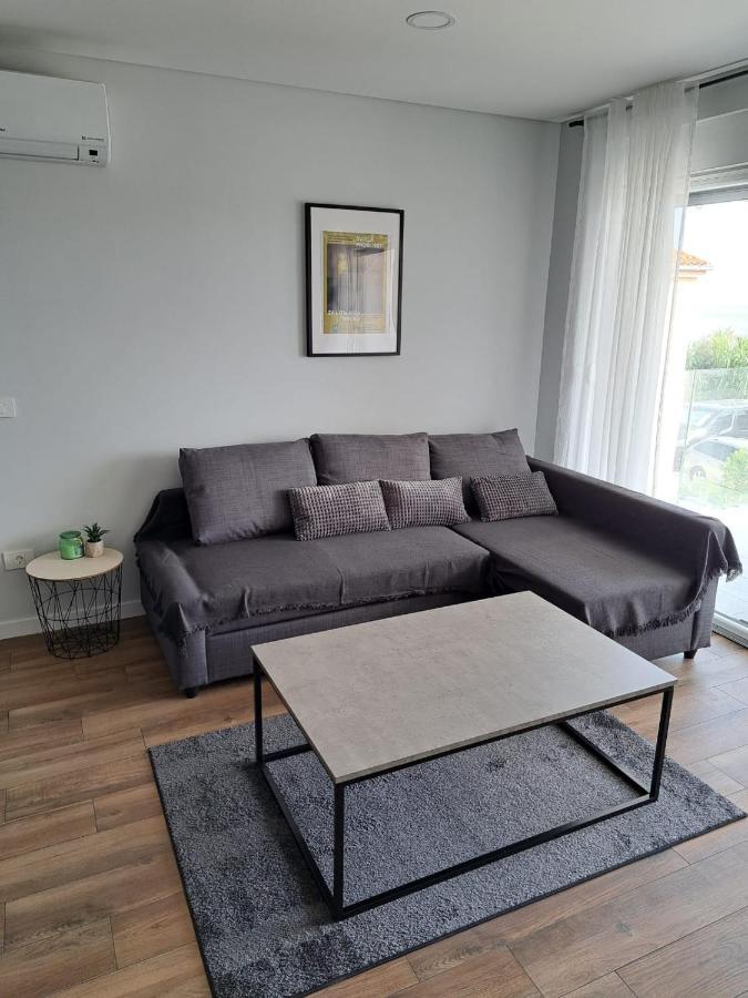 B & R Summer Breeze Apartments Nin Luaran gambar