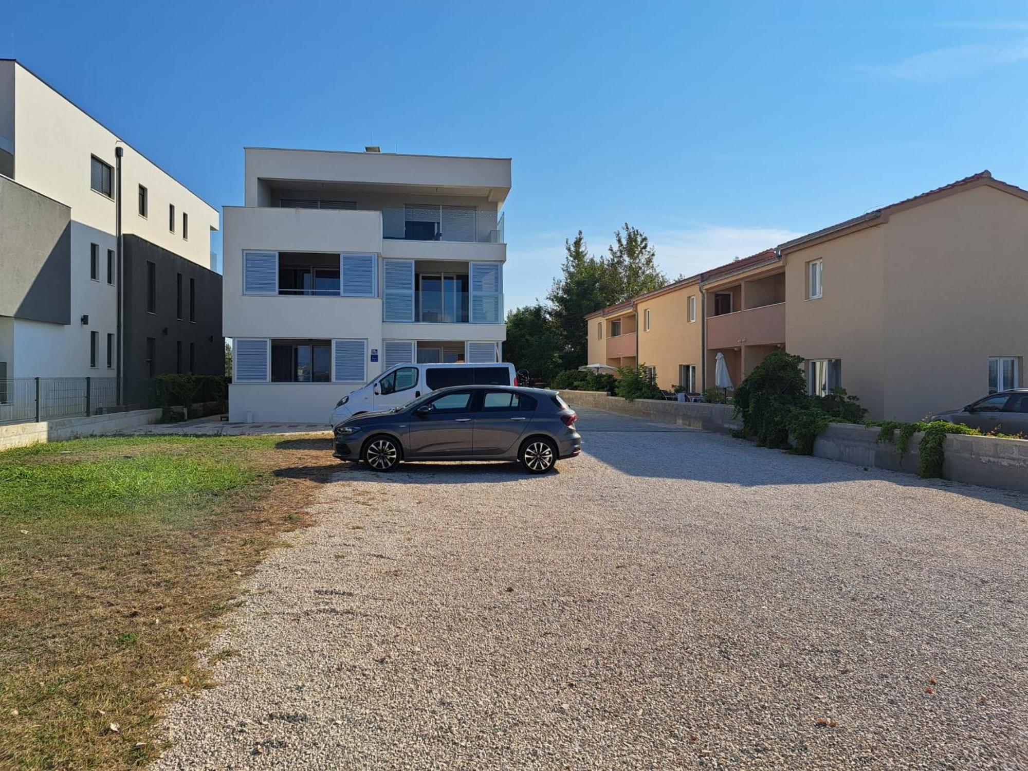 B & R Summer Breeze Apartments Nin Luaran gambar